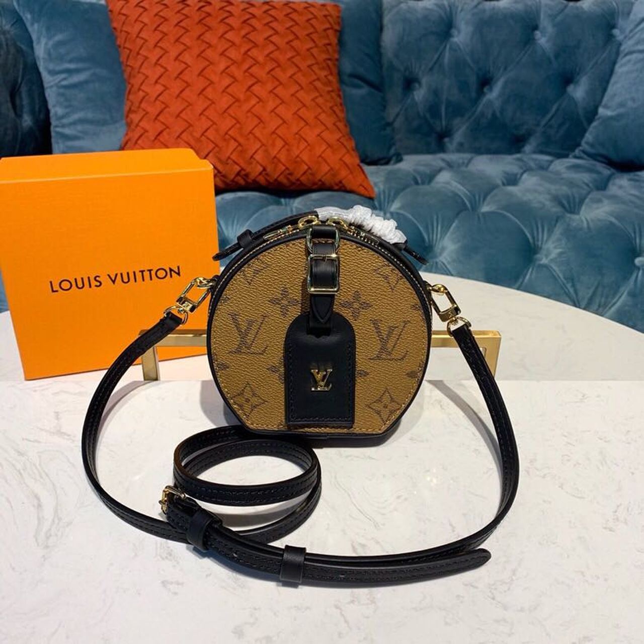 LV Mini Boite Chapeau Monogram Reverse Canvas For Women, WomenÃ¢â‚¬â„¢s Chain And Strap Wallet, Shoulder And Crossbody Wallet 5.1in/13cm LV M68276