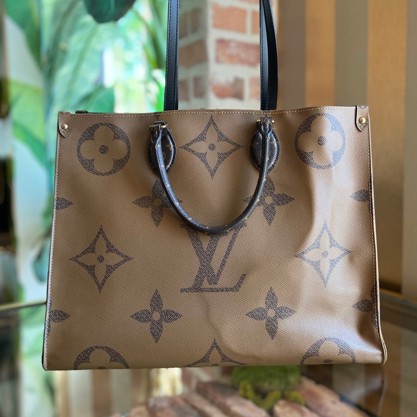 LOUIS VUITTON OnTheGo GM Giant Monogram Reverse Canvas Tote Bag