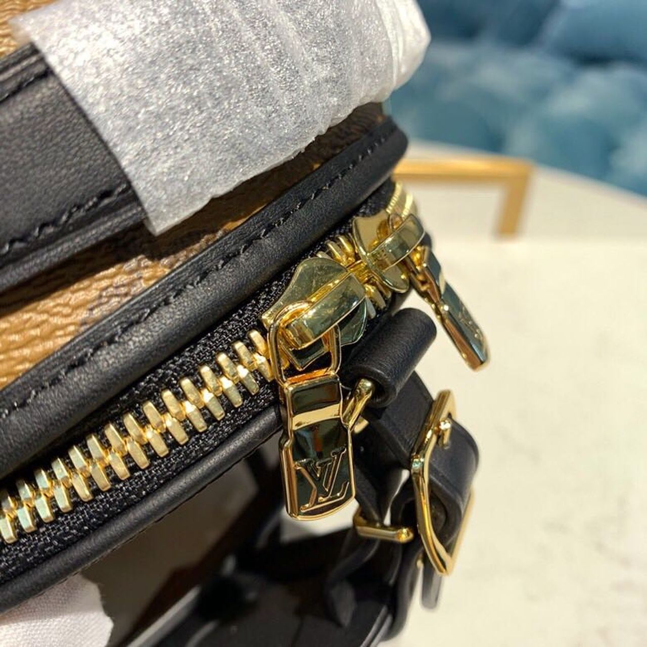 LV Mini Boite Chapeau Monogram Reverse Canvas For Women, WomenÃ¢â‚¬â„¢s Chain And Strap Wallet, Shoulder And Crossbody Wallet 5.1in/13cm LV M68276