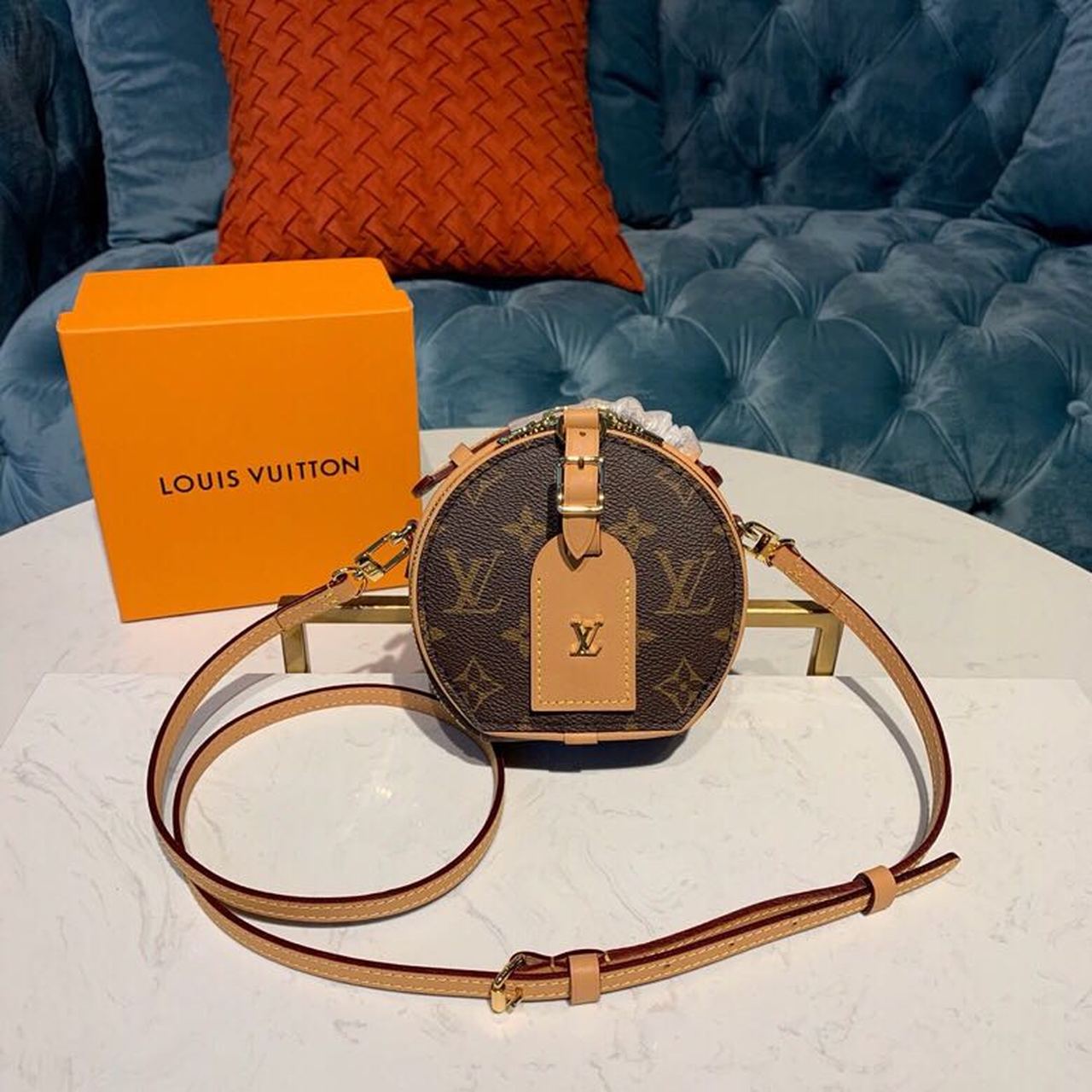LV Mini Boite Chapeau Monogram Canvas For Women, WomenÃ¢â‚¬â„¢s Chain And Strap Wallet, Shoulder And Crossbody Wallet 5.1in/13cm LV M44699