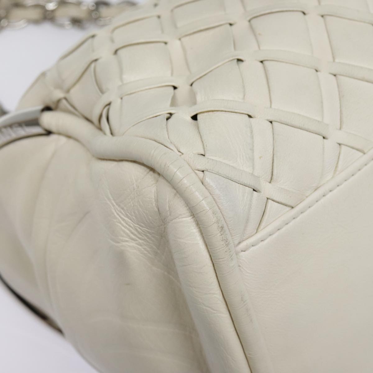 CHANEL Chain Shoulder Bag Leather White CC 93890