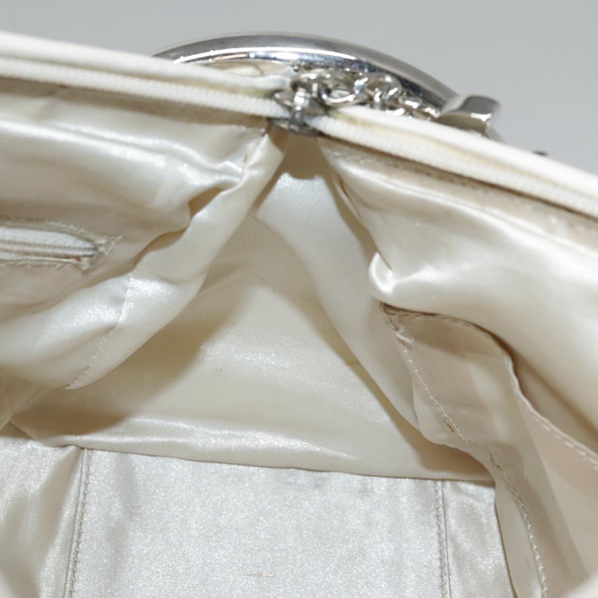 CHANEL Chain Shoulder Bag Leather White CC 93890