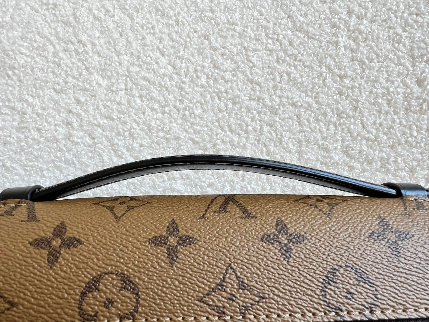 Louis Vuitton Pochette Metis Reverse Monogram (RRP £1,970)
