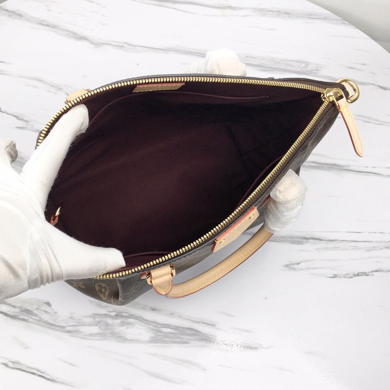 LOV2 Bags - Luxurious Bags  1084