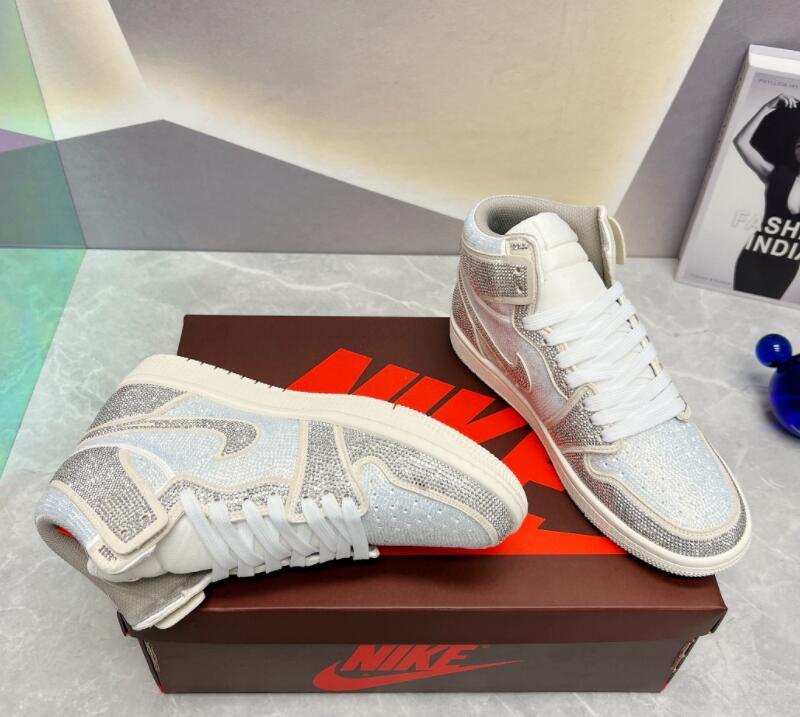 SAMC - NKE Shoes - 181