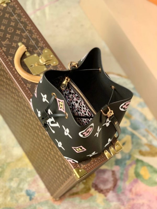 LOV2 Bags - Luxurious Bags  1435