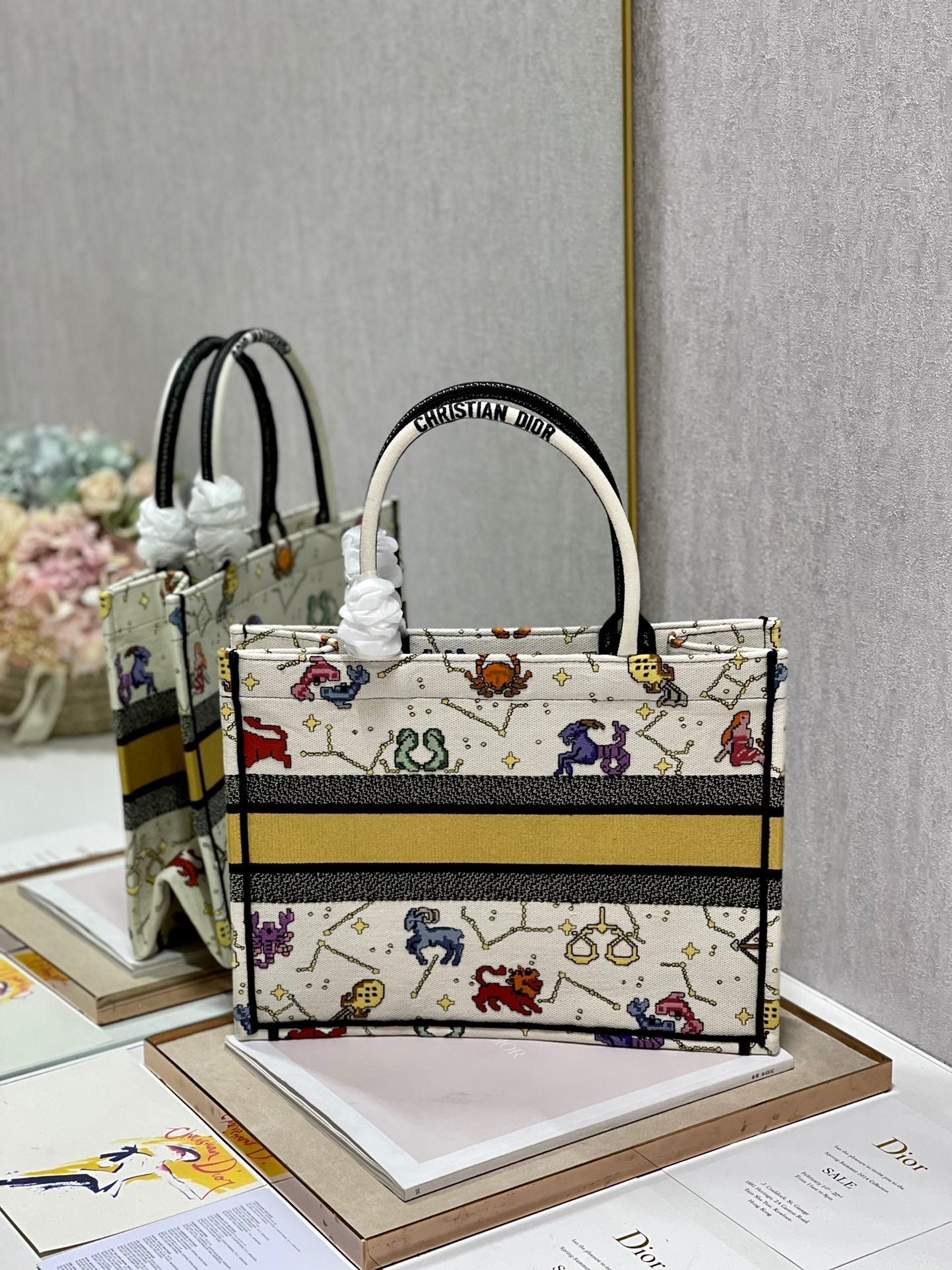 GLAMI MeGLAMIum Book Tote White Multicolor, For Women, WomenÃ¢â‚¬â„¢s Handbags 14in/36cm CD