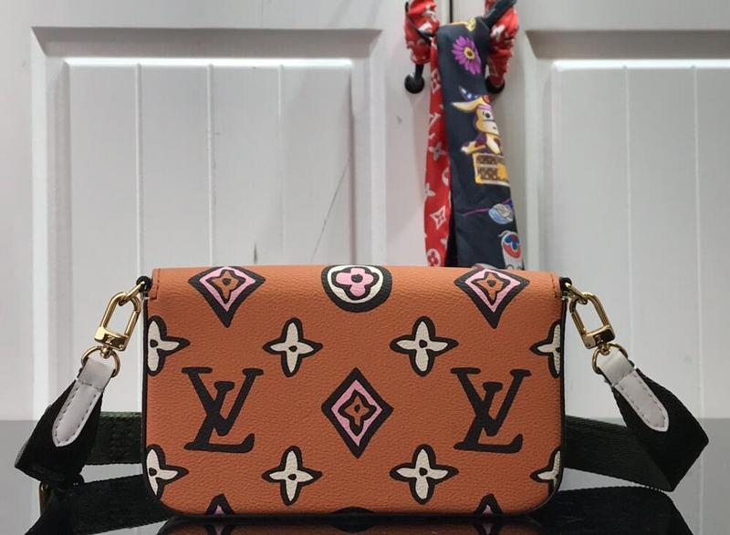 SAMC - LOV Bags - 2330