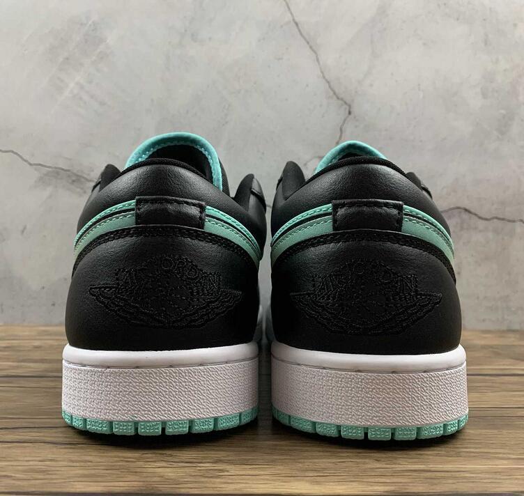 SAMC - NKE Shoes - 1463