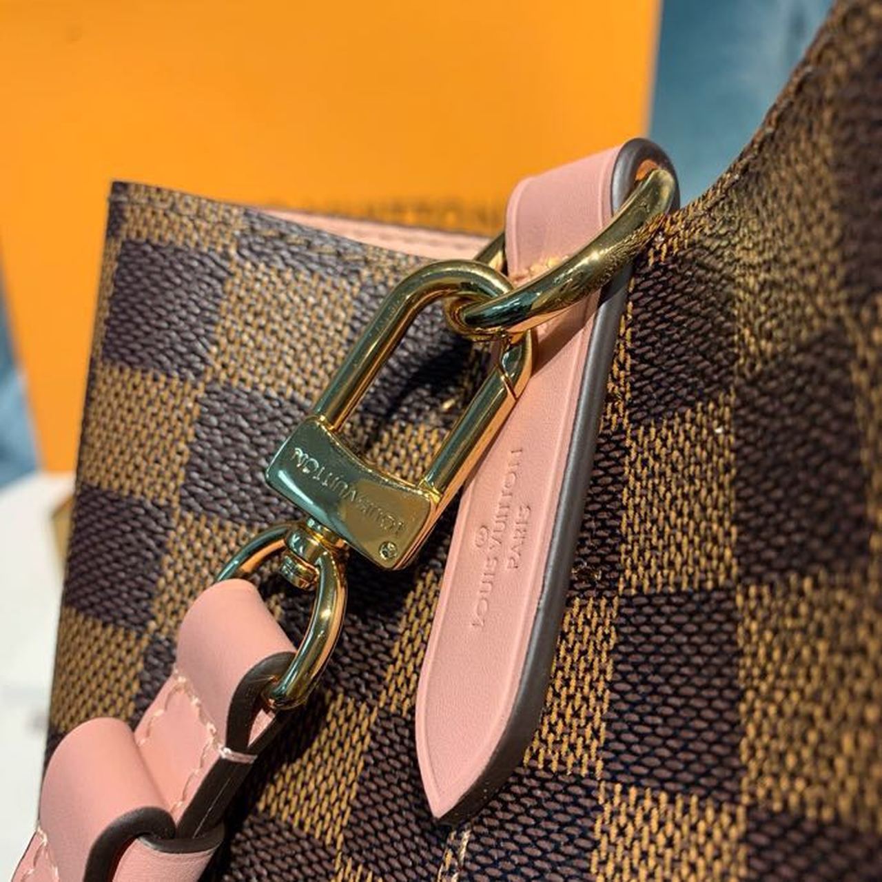 LV Neo Noe GLAMI Bucket Bag 26cm Damier Ebene Canvas Spring/Summer Collection N40198, Venus