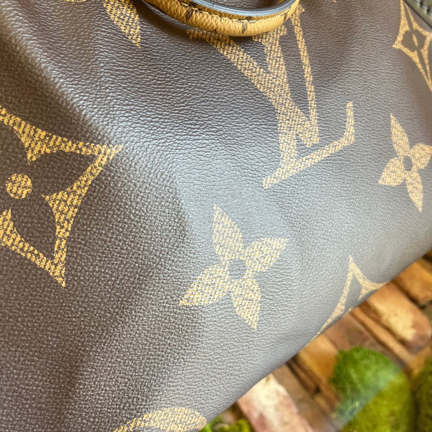 LOUIS VUITTON OnTheGo GM Giant Monogram Reverse Canvas Tote Bag