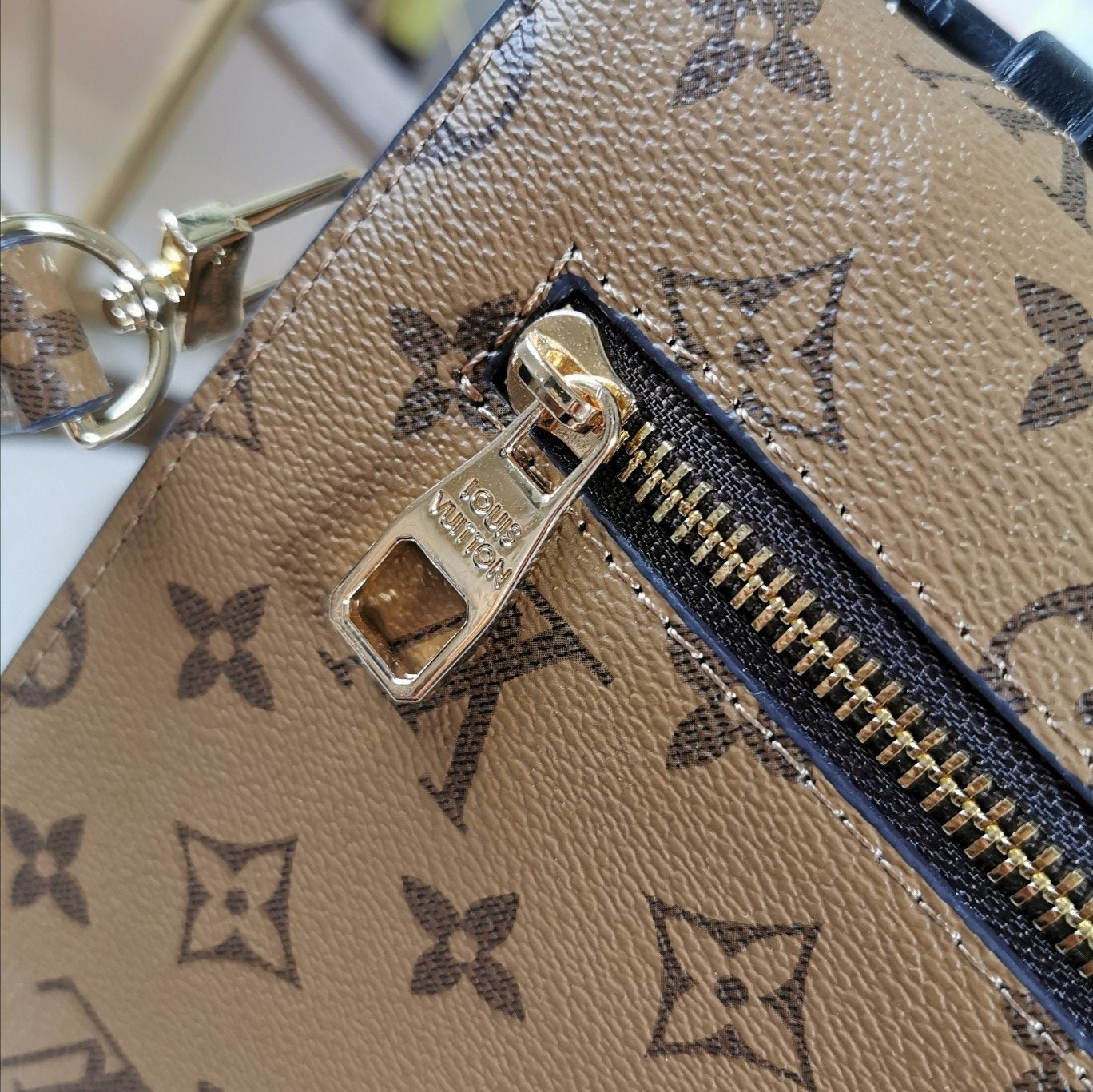 EN - New Arrival Bags LUV 289