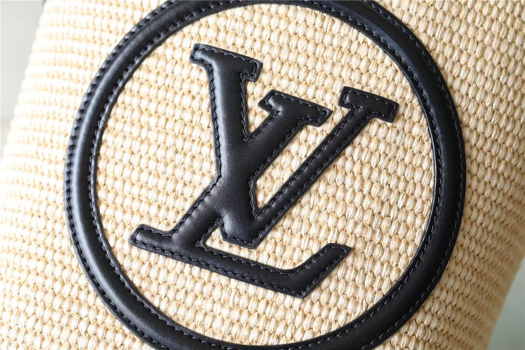 LV Petit Bucket Raffia Black For Women, WomenÃ¢â‚¬â„¢s Bags, Shoulder And Crossbody Bags 9.4in/24cm LV M59961