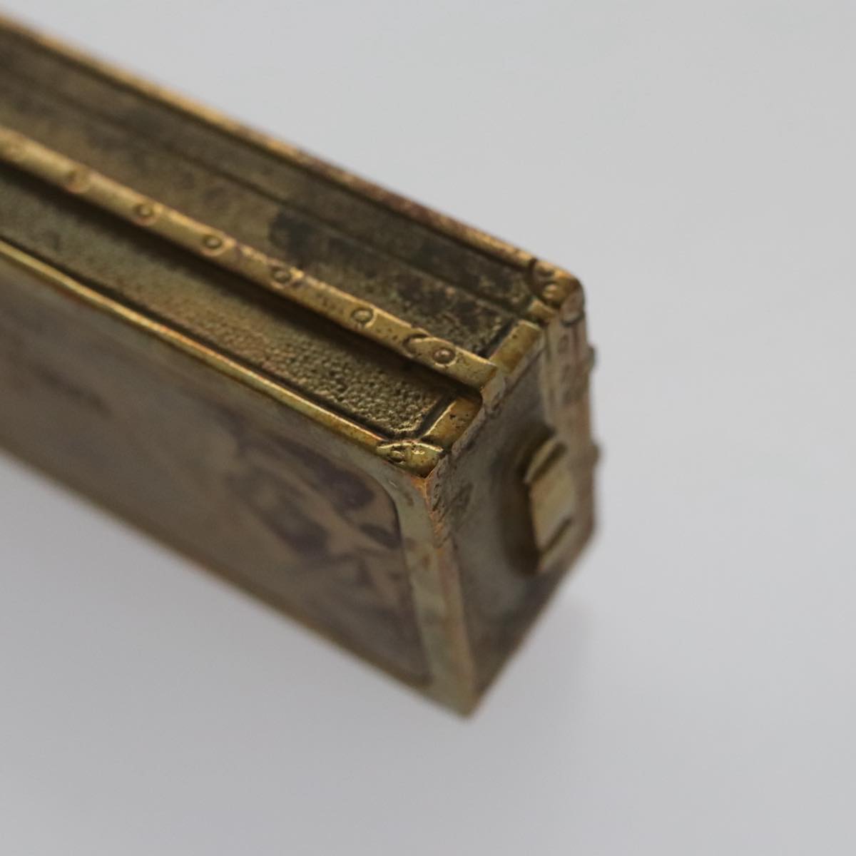LOUIS VUITTON Trunk Paper weight metal Gold LV 96084