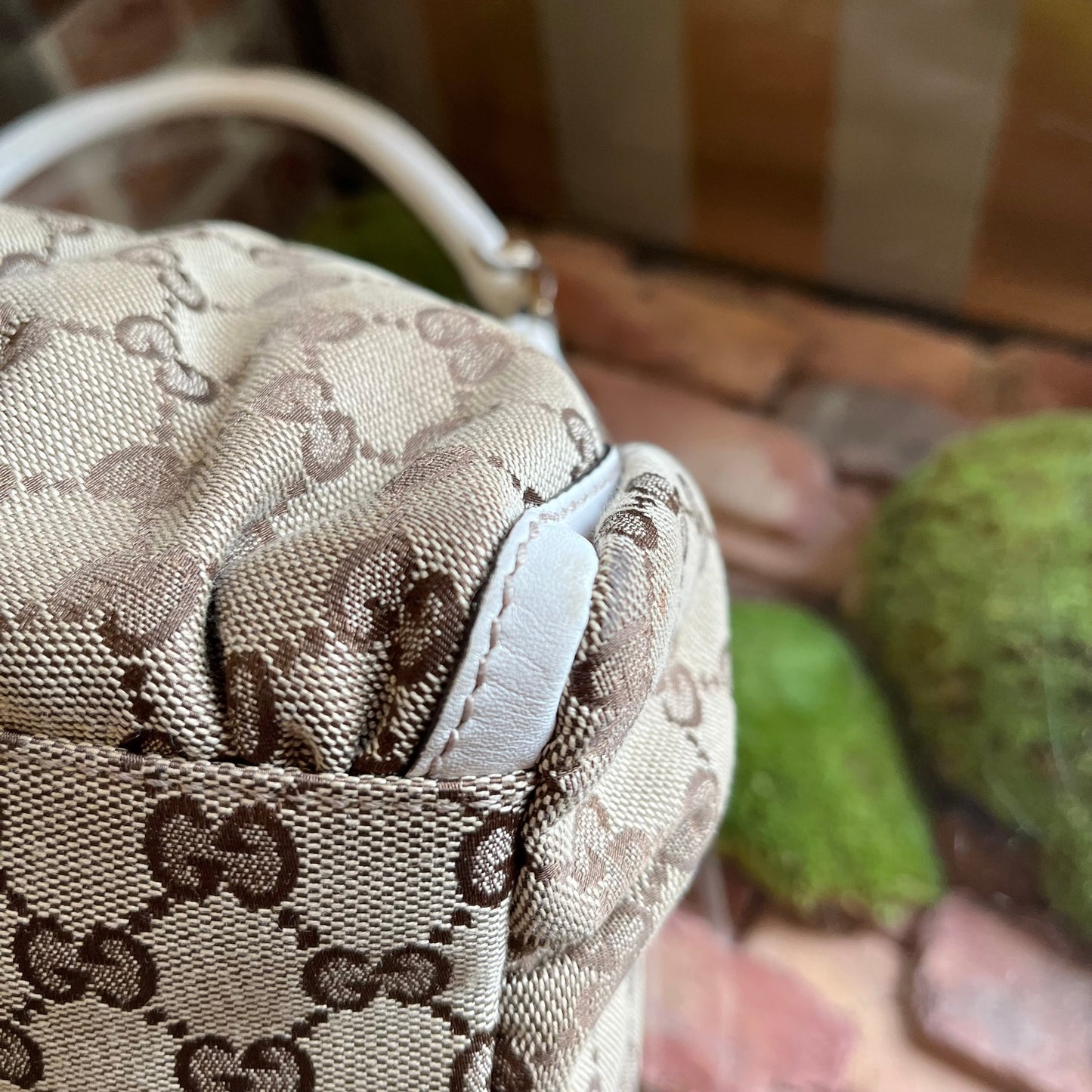 GUCCI Abbey D-Ring Original GG Canvas Small Shoulder Bag