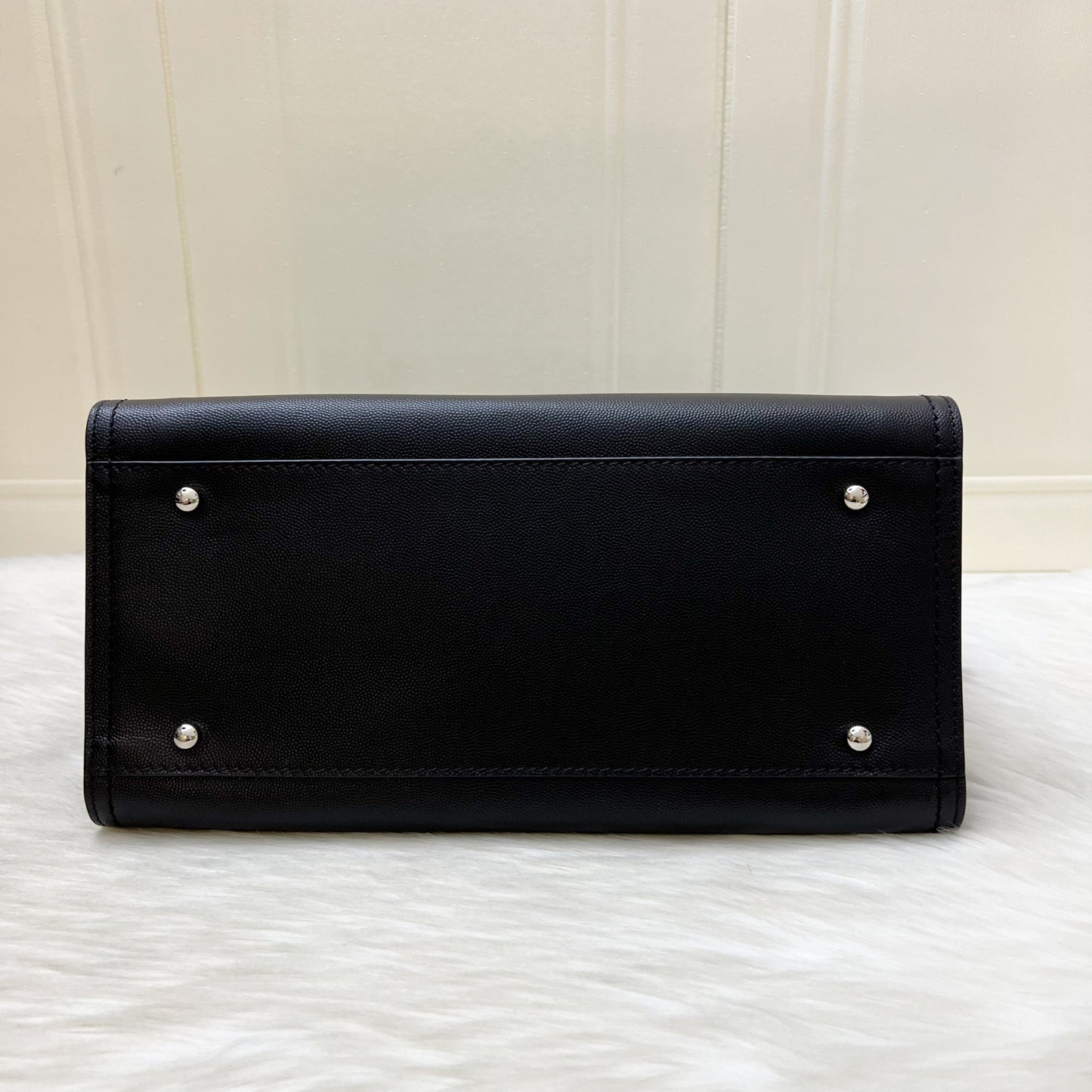 GLM-Small / Medium Deauville Tote in Black Caviar and SHW