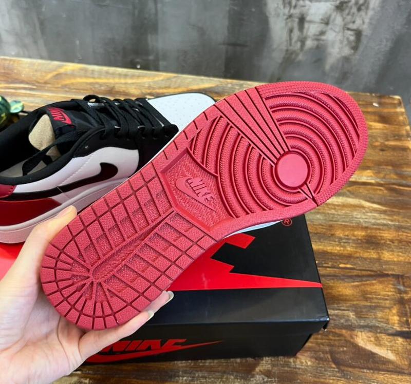SAMC - NKE Shoes - 400