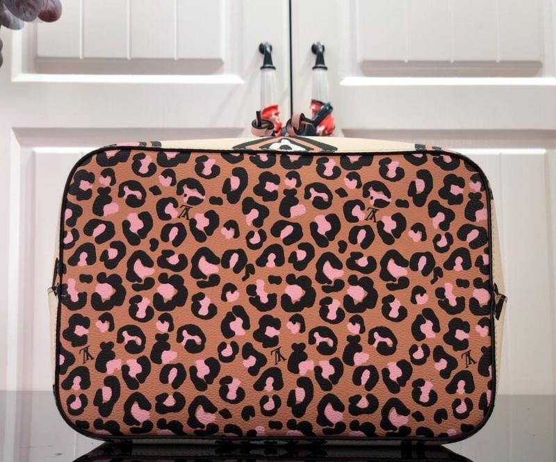 SAMC - LOV Bags - 2340