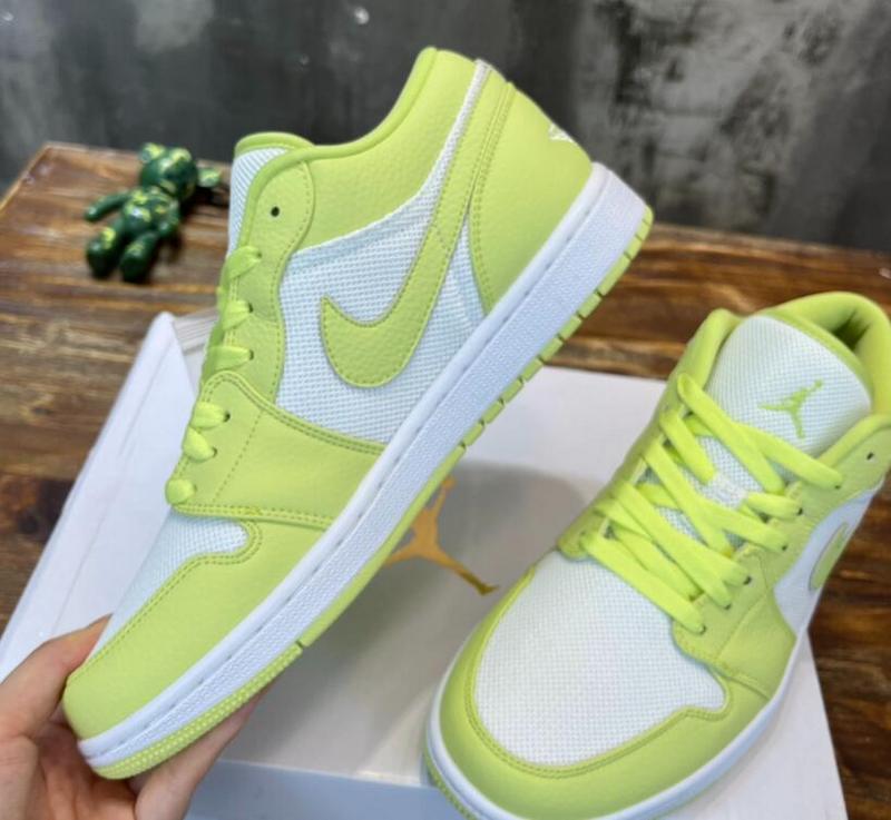 SAMC - NKE Shoes - 896