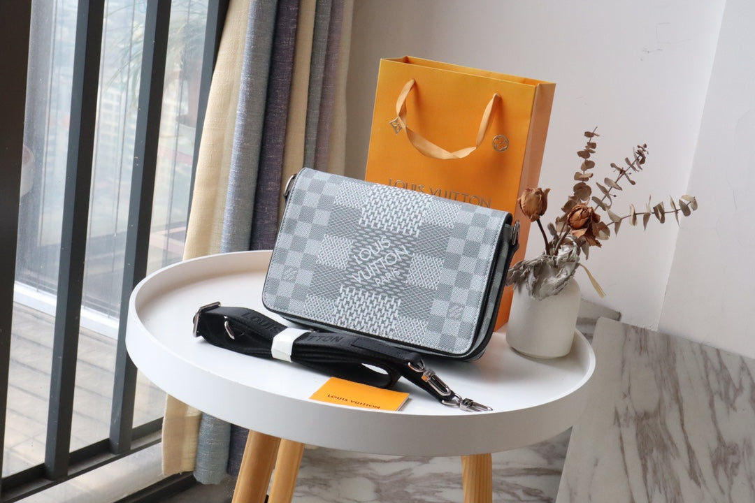 LV StuGLAMIo Messenger Damier Graphite Plaster For Men, Bags, Shoulder And Crossbody Bags 9.3in/25.3cm LV N50014