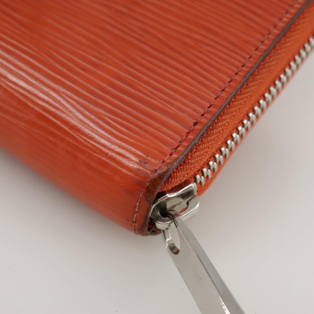 LOUIS VUITTON Epi Zippy Wallet Long Wallet Orange Pimon M60310 LV 97797