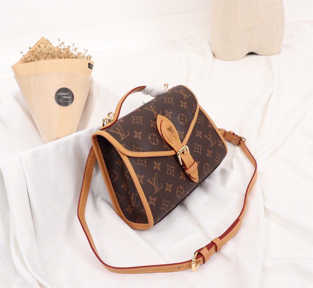 EN - New Arrival Bags LUV 271