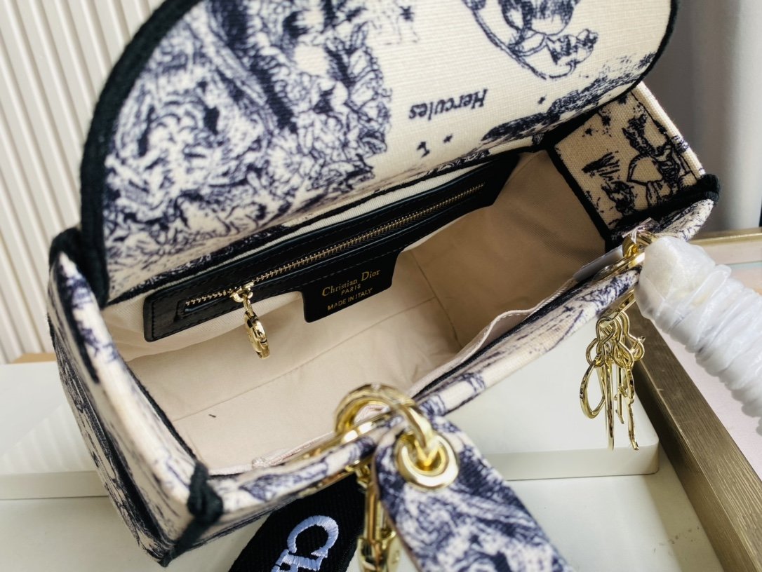 EN - New Arrival Bags DIR 288