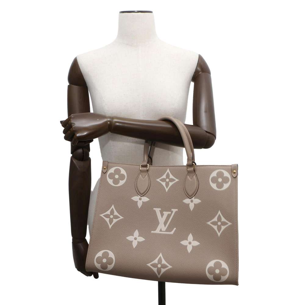 LOUIS VUITTON Onthego Tourterelle/Claim M45494 Monogram Empreinte Leather Size MM