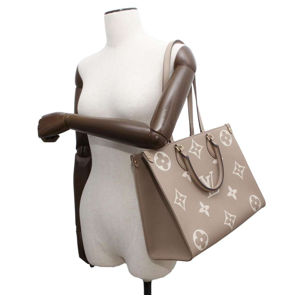 LOUIS VUITTON Onthego Tourterelle/Claim M45494 Monogram Empreinte Leather Size MM