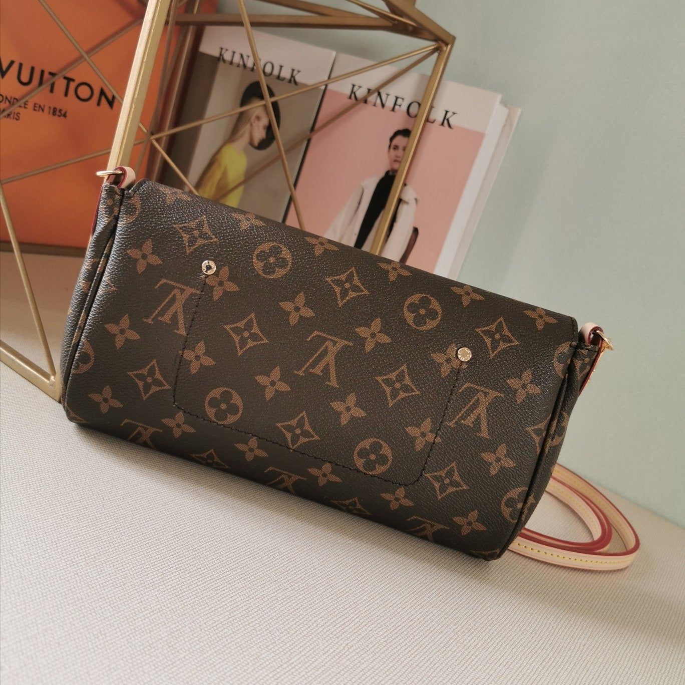 EN - New Arrival Bags LUV 282