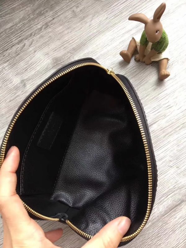 LOV2 Bags - Luxurious Bags  1147