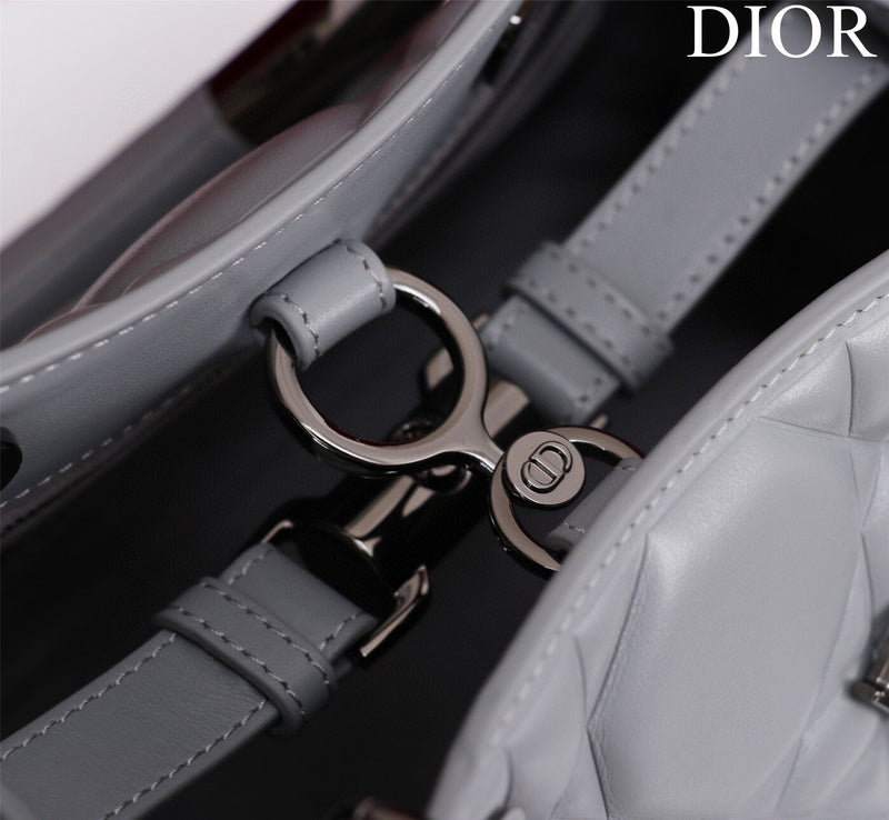 ELE - Dir Bags - 1431