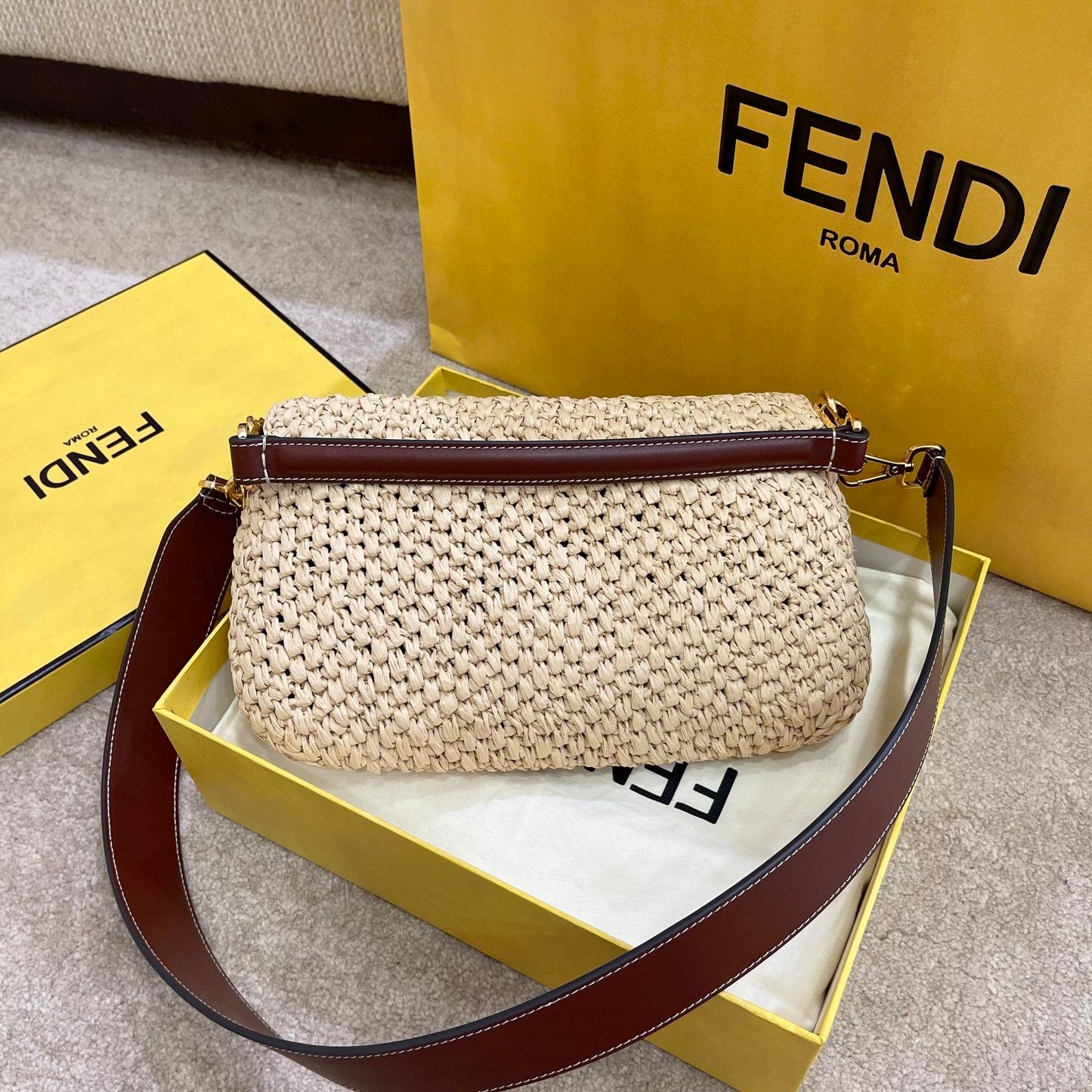 FI Baguette Woven Straw Red For Women, Handbags, Shoulder And Crossbody Bags 10.2in/26cm FF