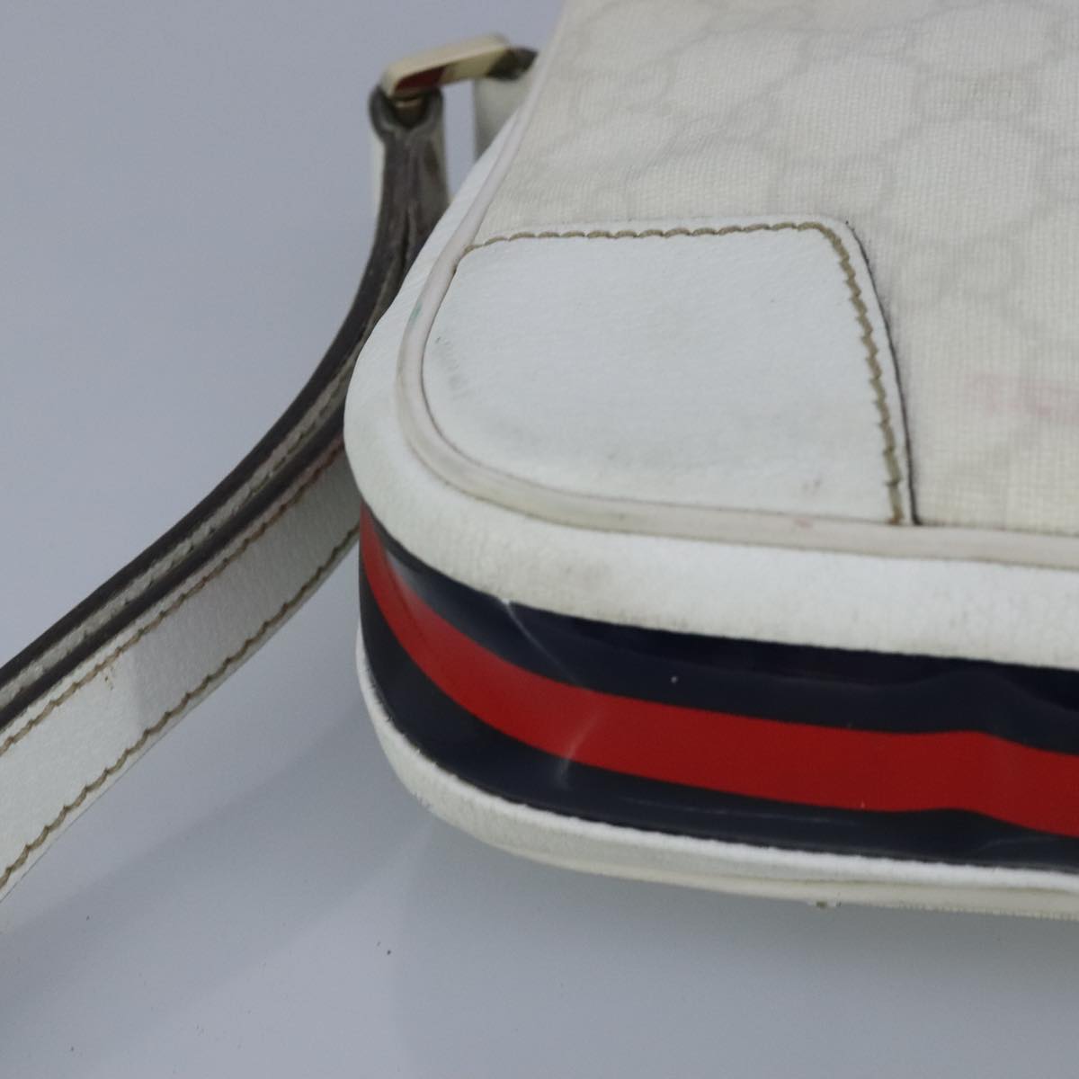 GUCCI Sherry Line Clutch Bag PVC Leather White Gold Red 152599 98453