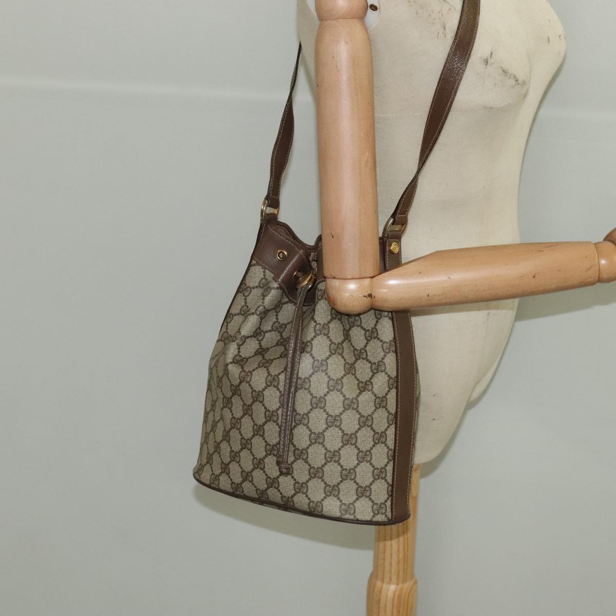 GUCCI GG Supreme Shoulder Bag PVC Beige Gold 001 115 98766