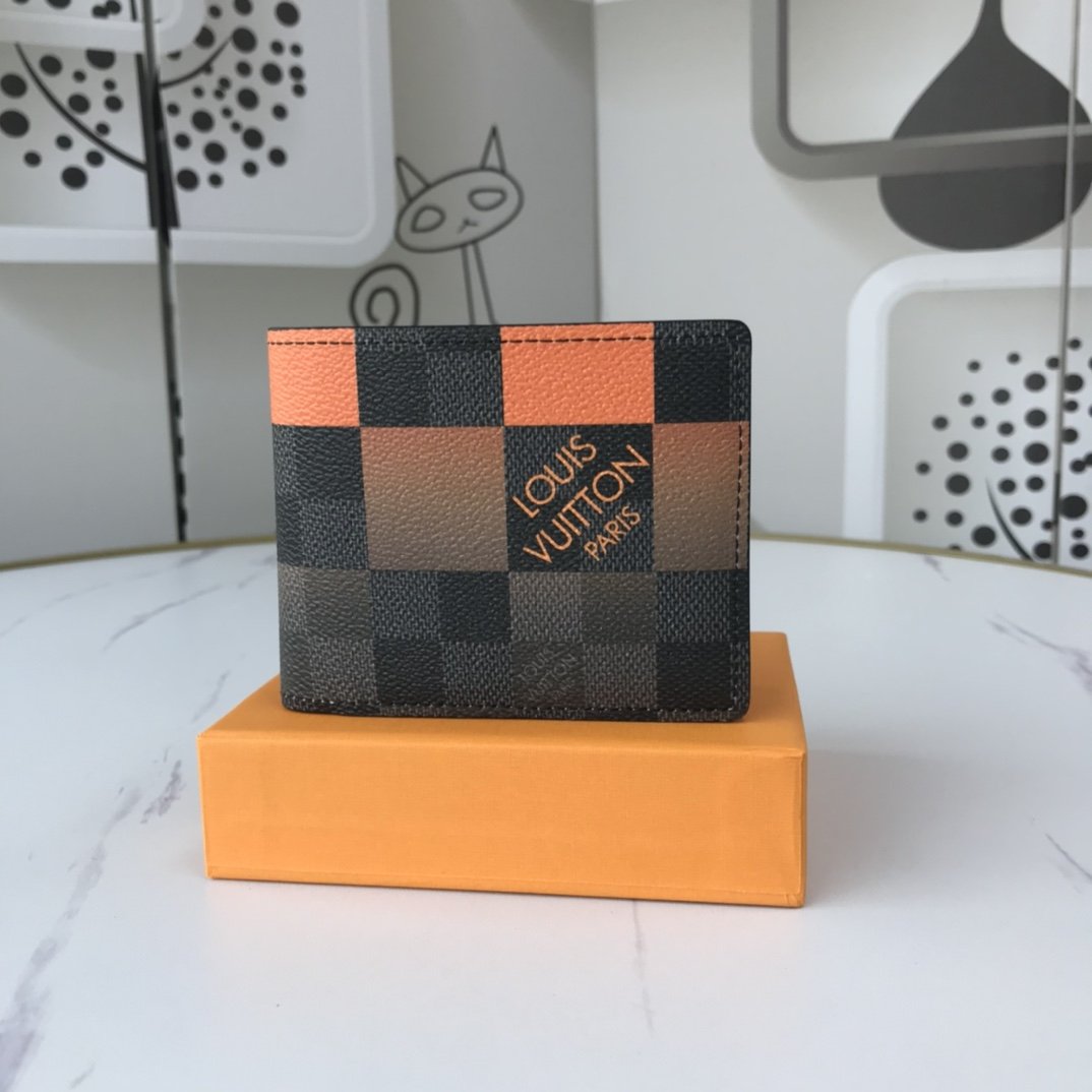 EN - New Arrival Wallet LUV 044