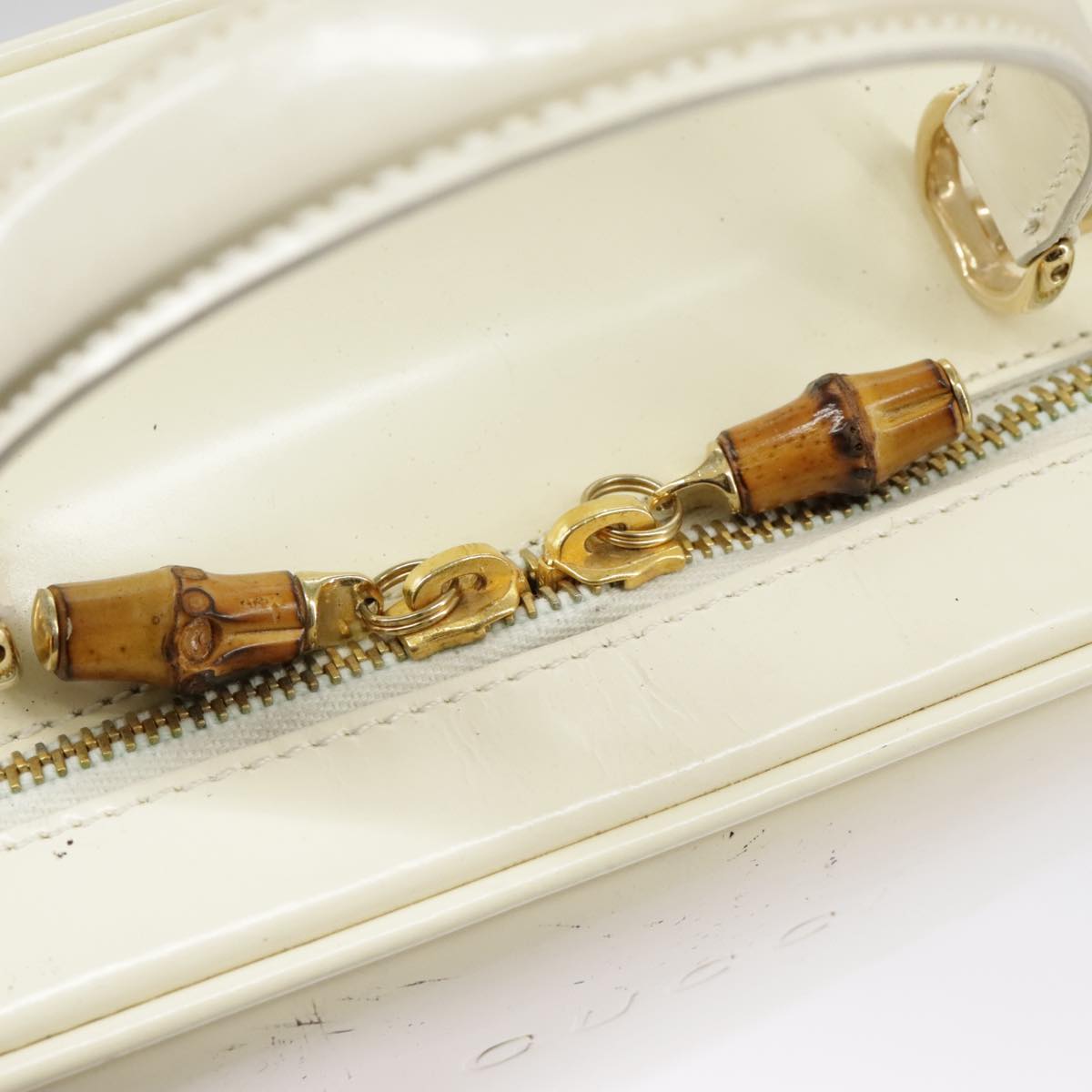 GUCCI Hand Bag Patent leather 2way Cream Gold 98924