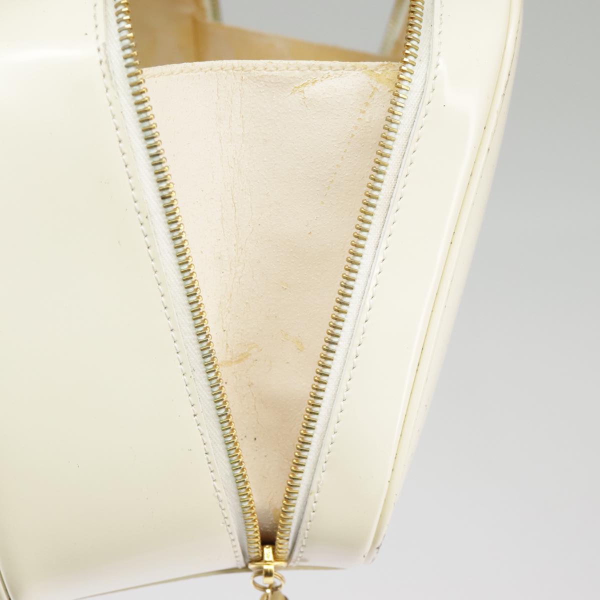 GUCCI Hand Bag Patent leather 2way Cream Gold 98924