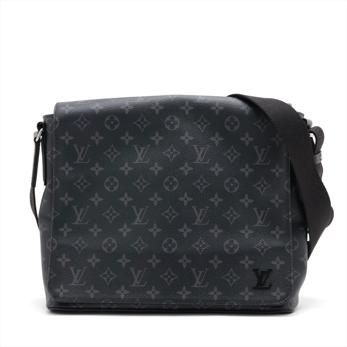 Louis Vuitton Monogram Eclipse District MM M44001 Smelling Strong