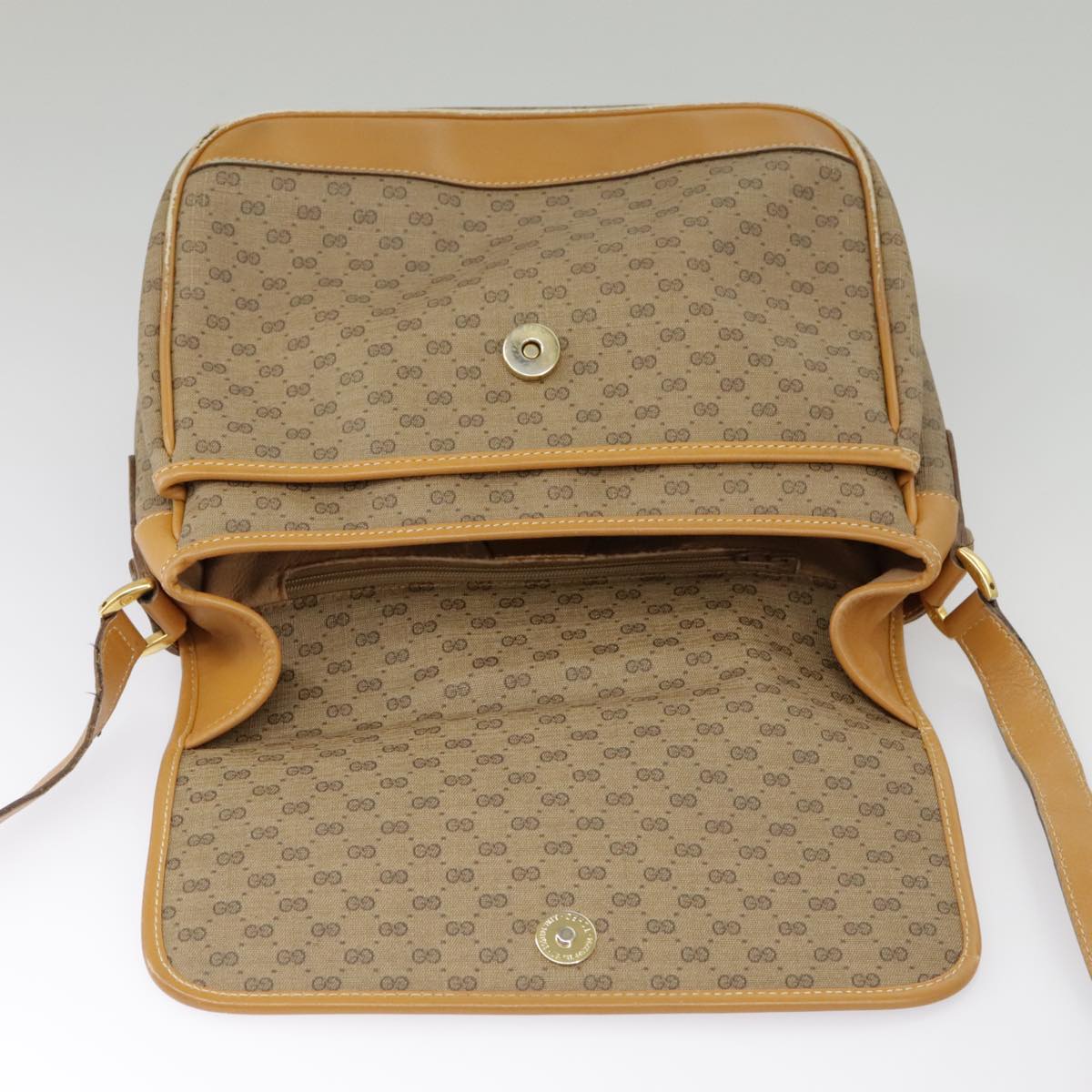 GUCCI Micro GG Supreme Shoulder Bag PVC Beige Gold 99301