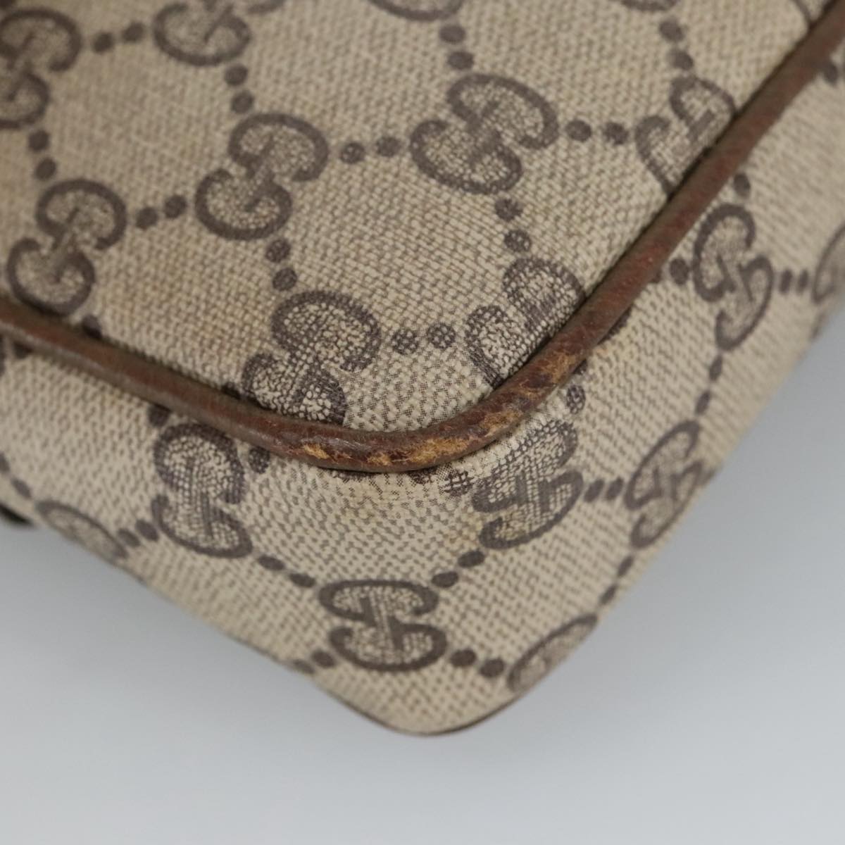 GUCCI GG Supreme Shoulder Bag PVC Beige 99351