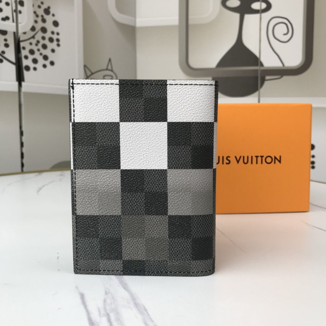 EN - New Arrival Wallet LUV 048