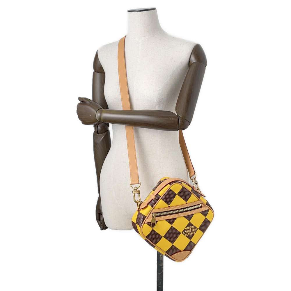 LOUIS VUITTON Chess Messenger JauneMatt N40562 Damier・Pop