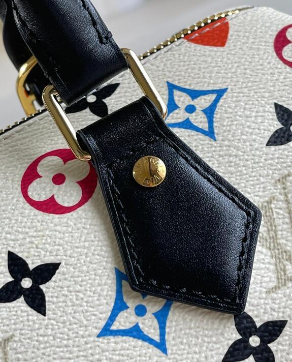 SAMC - LOV Bags - 2580