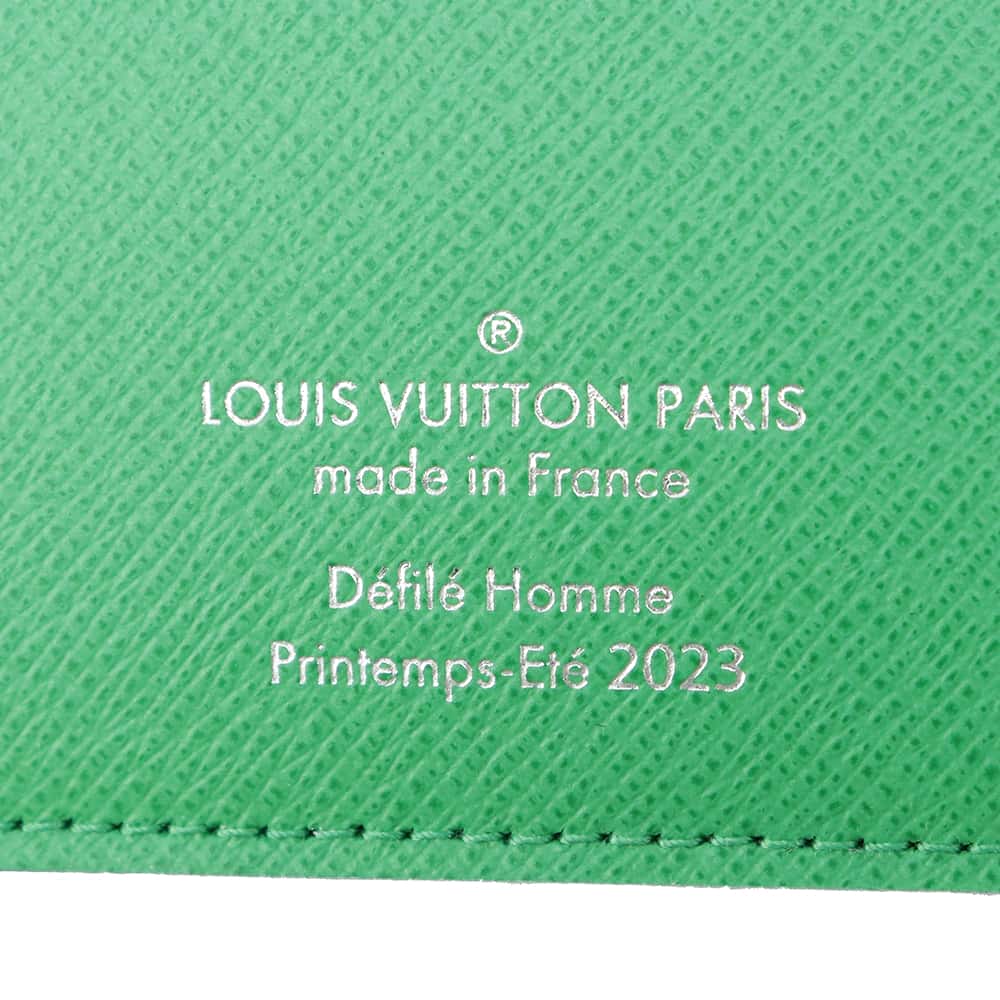 LOUIS VUITTON Portefeuille Brazza NM White/Multicolor M82011 Monogram・Comic
