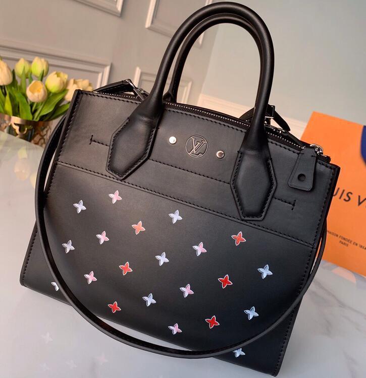 SAMC - LOV Bags - 2944