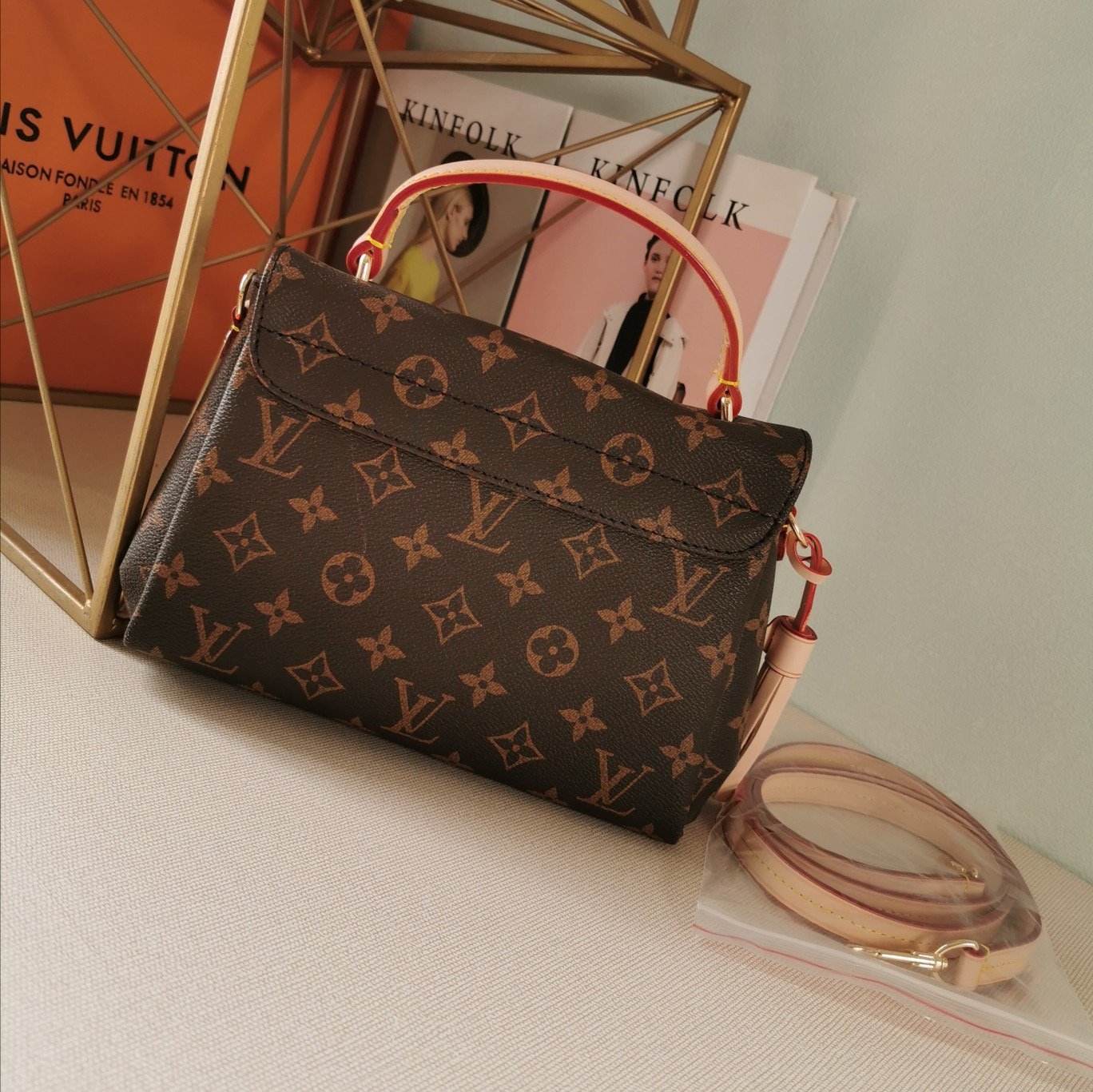EN - New Arrival Bags LUV 255