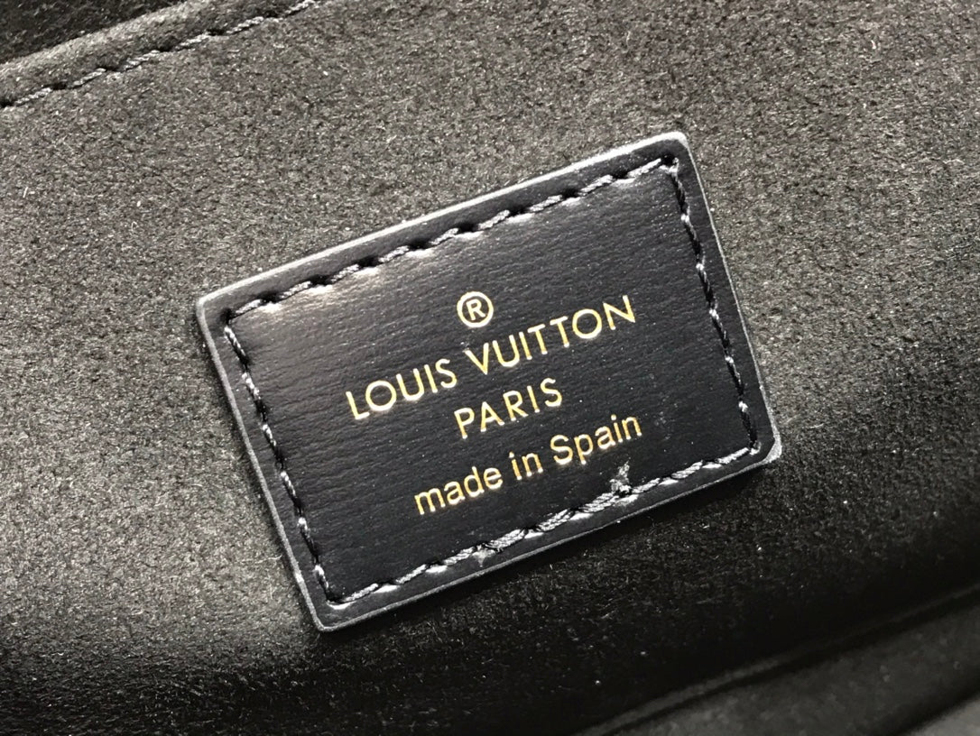 LV Dauphine MM Game On Monogram Canvas By Nicolas Ghesquiere For Women, WomenÃ¢â‚¬â„¢s Handbags, Shoulder And Crossbody Bags 9.8in/25cm LV M57448