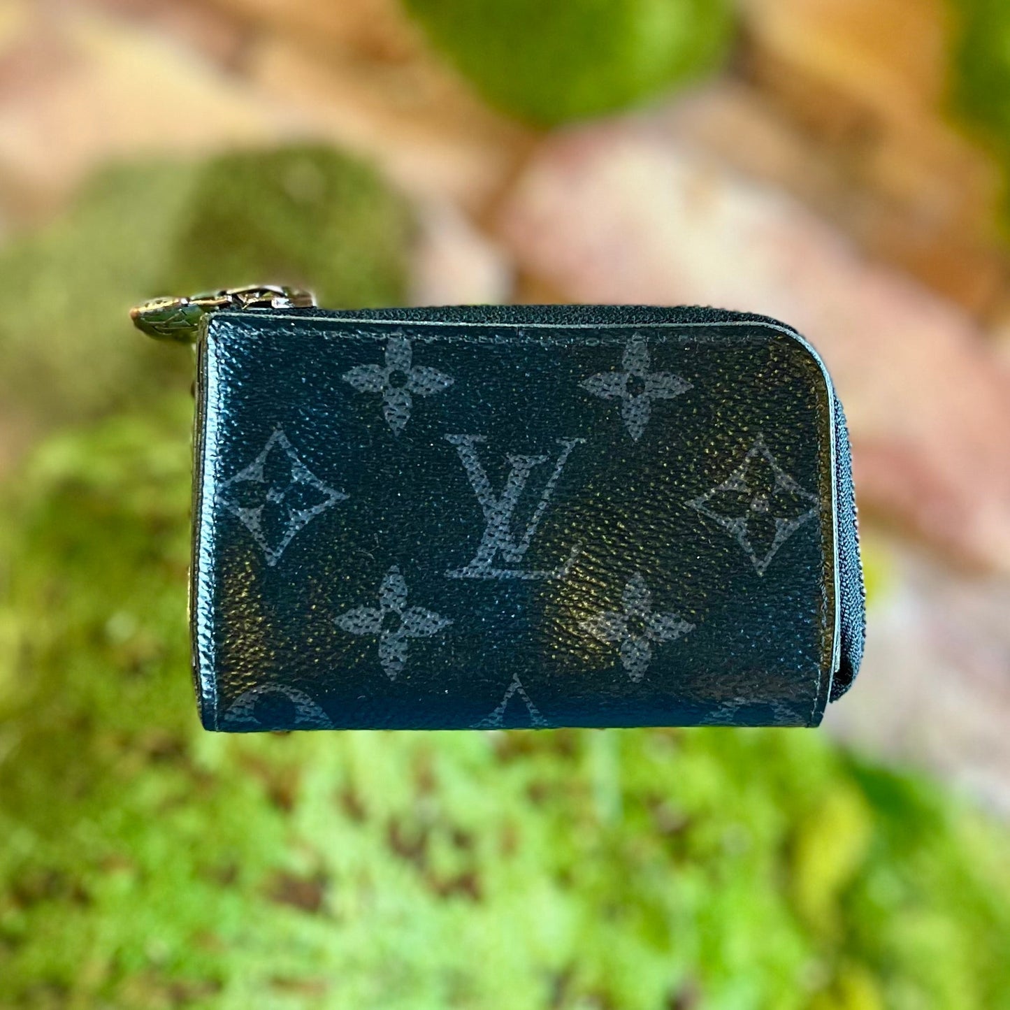 LOUIS VUITTON Black Monogram Eclipse Canvas Porte Monnaie Jour Zip Coin Purse