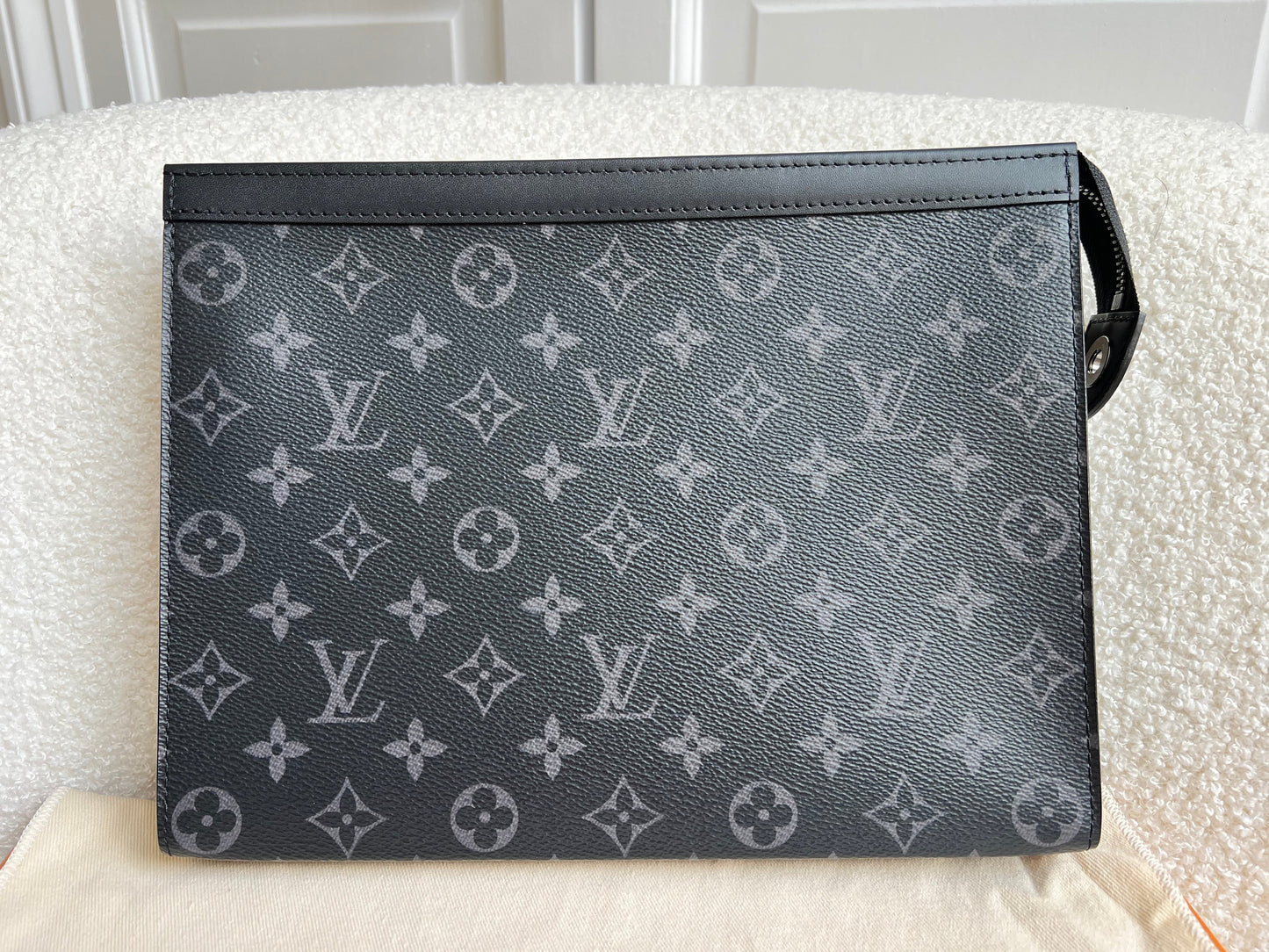 Louis Vuitton Pochette Voyage Monogram Eclipse (RRP £735)